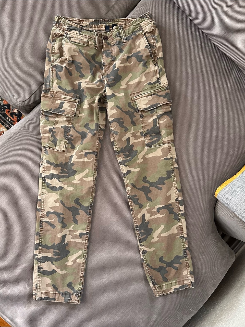 American Eagle Slim Lived-In Cargo Pants Mens 30x29 (tag 30x32) Camo Flex